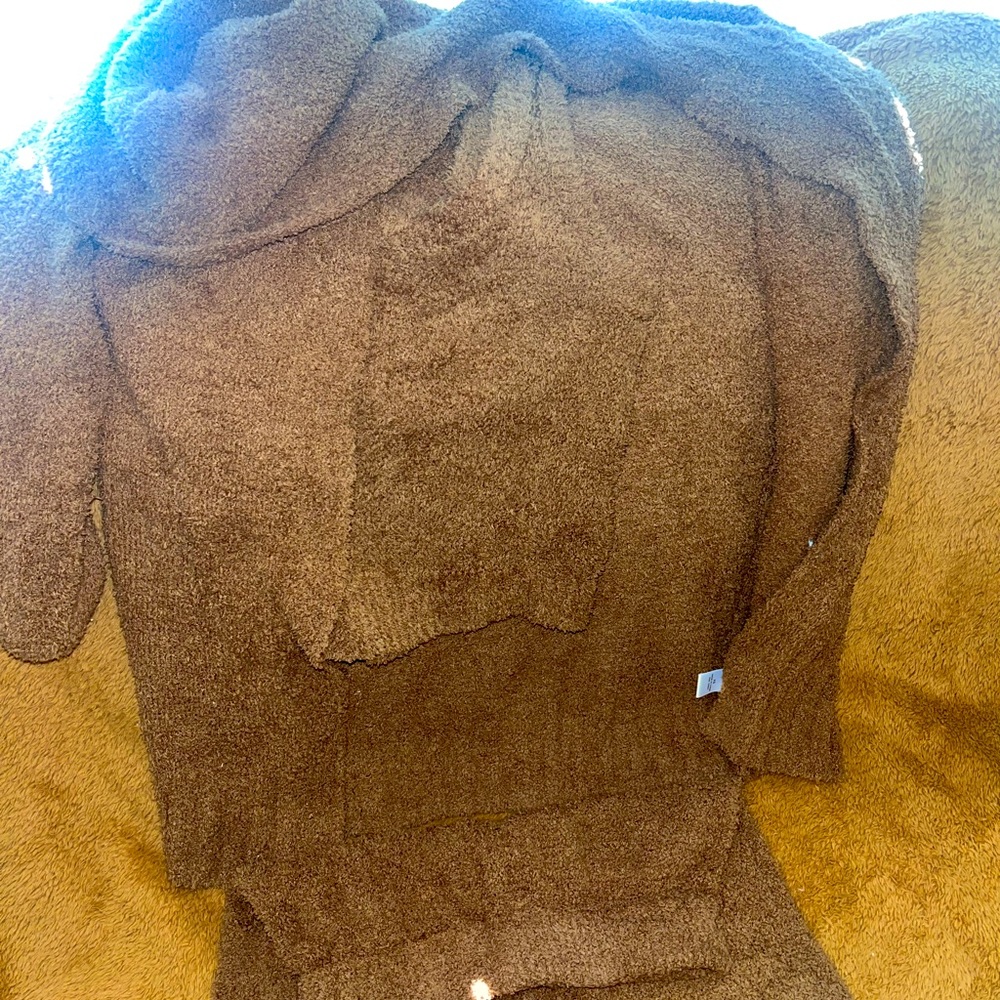Hazel and moon, fuzzy 3 piece lounge set with hood. New with tags